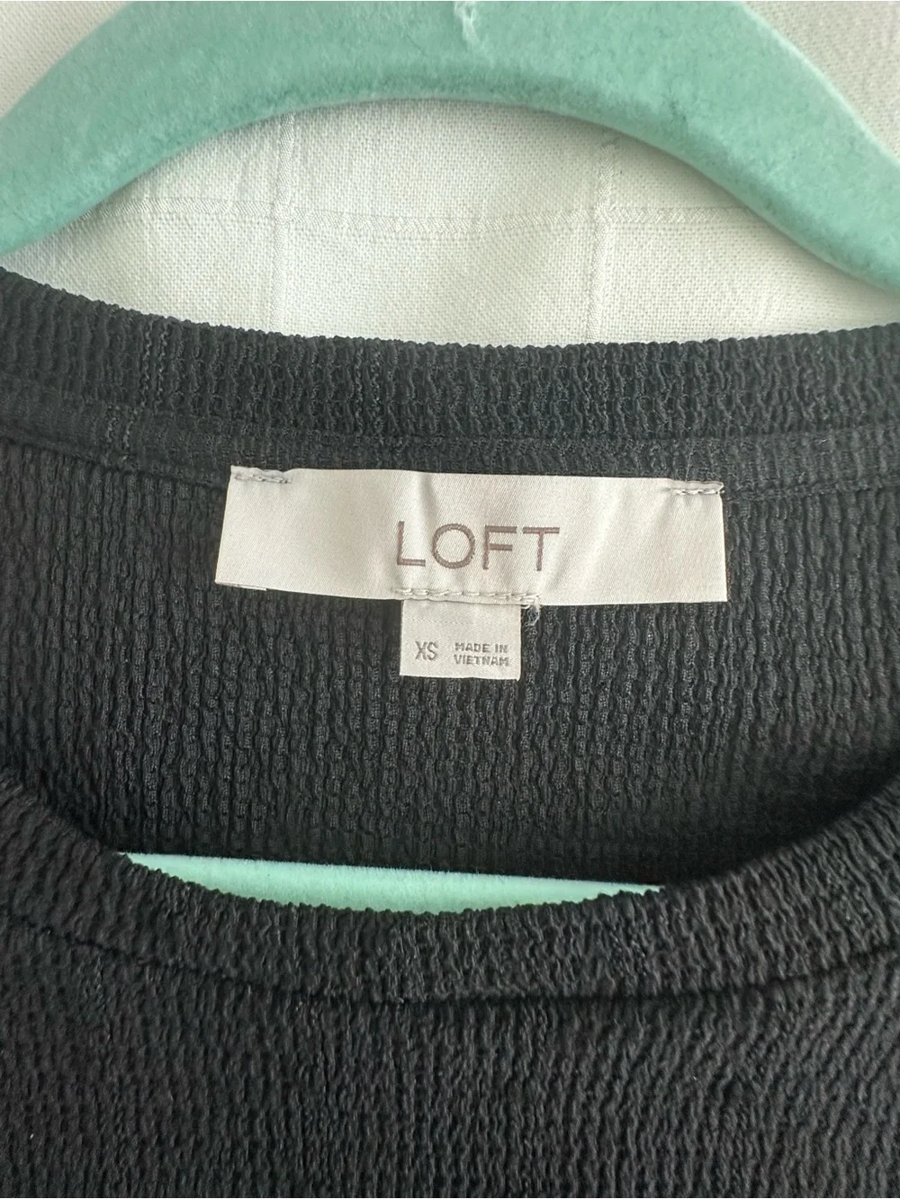 LOFT NWOT Black Puff Sleeve Ribbed Knit Top